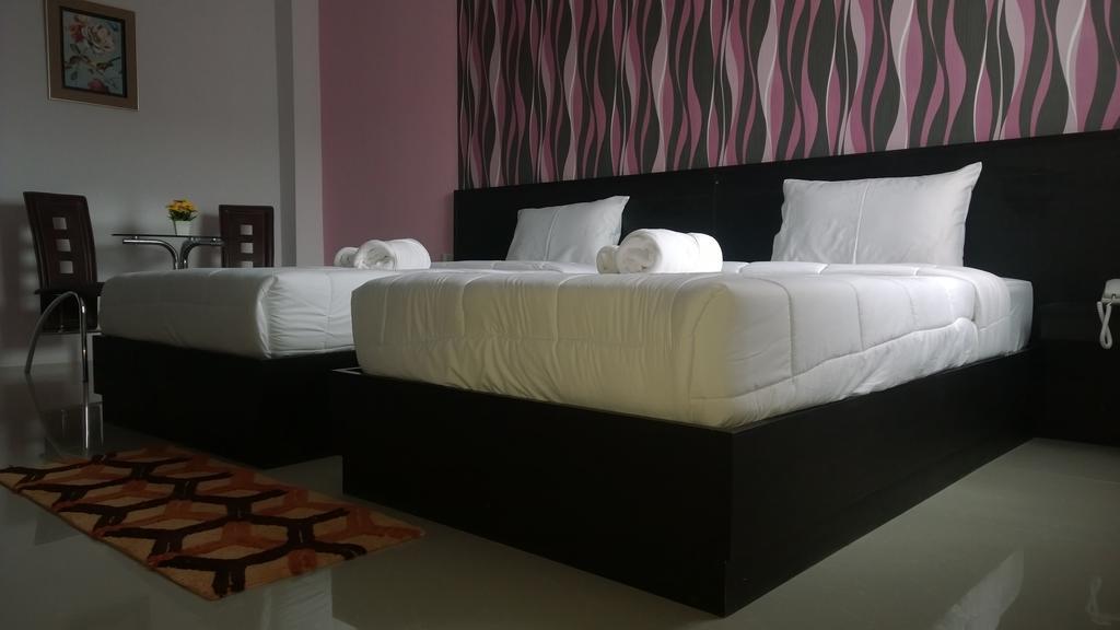 אובון רטצ'תאני The Zara Double Tree Hotel חדר תמונה